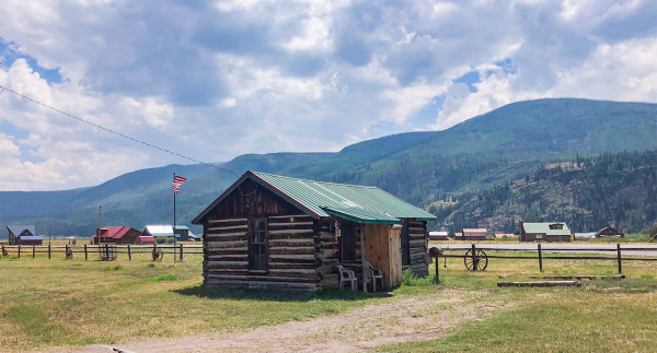 Creede_Cabin1_01